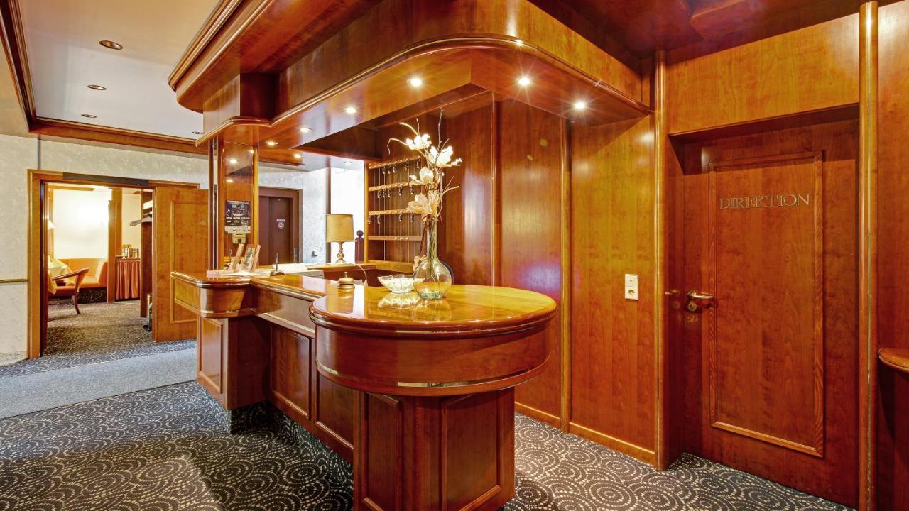 Hotel Am Schelztor Esslingen am Neckar Luaran gambar