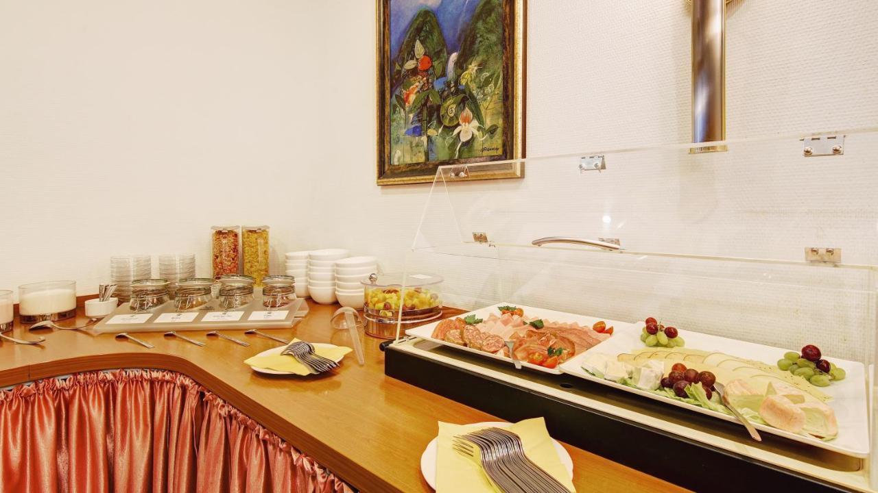 Hotel Am Schelztor Esslingen am Neckar Luaran gambar