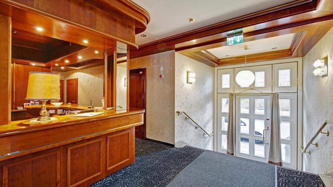 Hotel Am Schelztor Esslingen am Neckar Luaran gambar